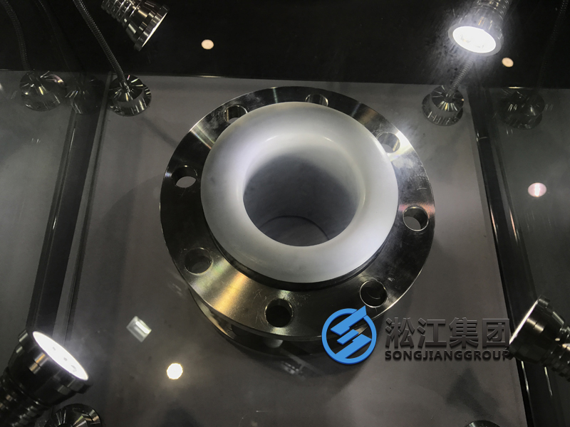 淞江集團攜高端橡膠接頭參加2017年上海泵管閥展會現場